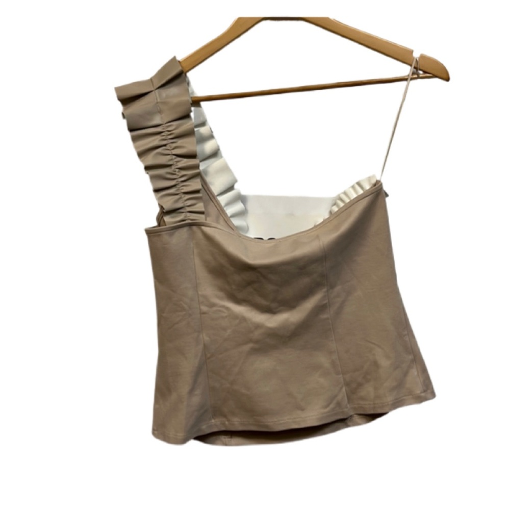 Sunday in Brooklyn One-Shoulder Ruffled Faux Leather Top. Light Sand color - Picture 4 of 6